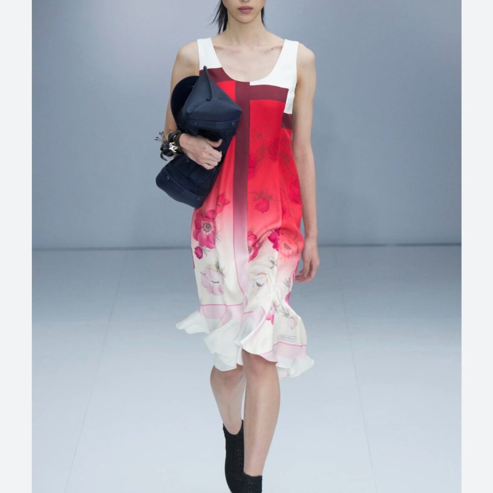 Salvatore Ferragamo Spring 2017 100% silk Authentic women's cocktail dress sz 10